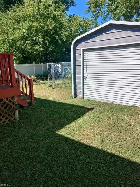 1128 West Ave, Hampton, VA 23669 photo 4