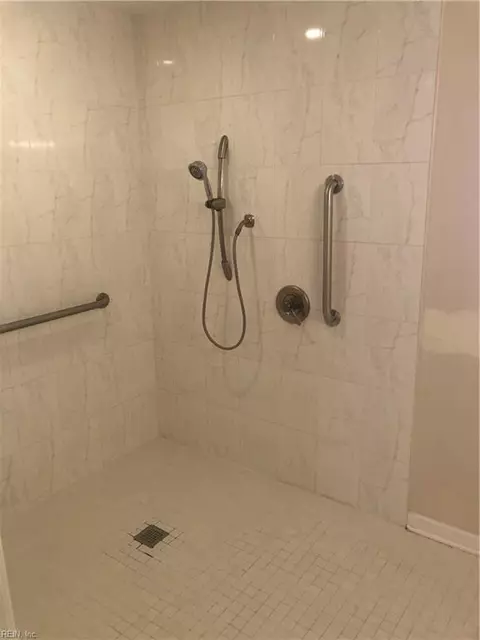 1128 West Ave, Hampton, VA 23669 photo 26