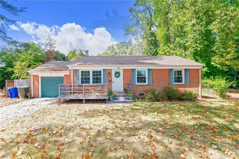 160 Alexander Dr, Newport News, VA 23602