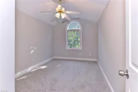 211 Chickamauga Pk Pike, Hampton, VA 23669 photo 32