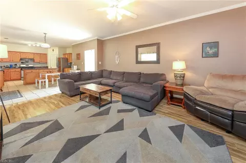 3309 Taylor Ct, Chesapeake, VA 23321