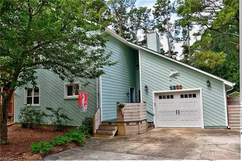 2223 Wake Forest St, Virginia Beach, VA 23451