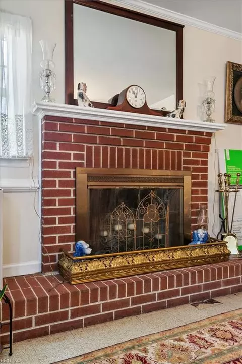 18 Hickory Hill Rd, Hampton, VA 23666 photo 9