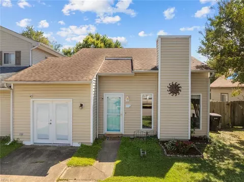 1718 Delaney St, Virginia Beach, VA 23464