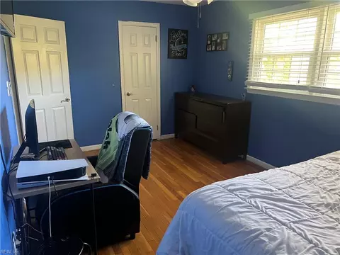 Bedroom - 27 Harris Landing Rd, Hampton, VA 23669 photo 1 of 2