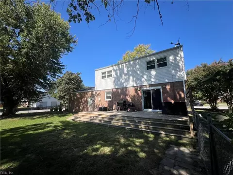 Exterior - 27 Harris Landing Rd, Hampton, VA 23669 photo 2 of 3