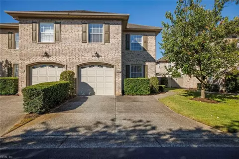 1723 Honorary Ct, Virginia Beach, VA 23454