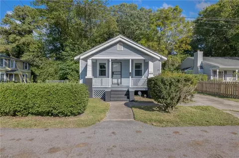 6212 Vaiden St, Norfolk, VA 23513