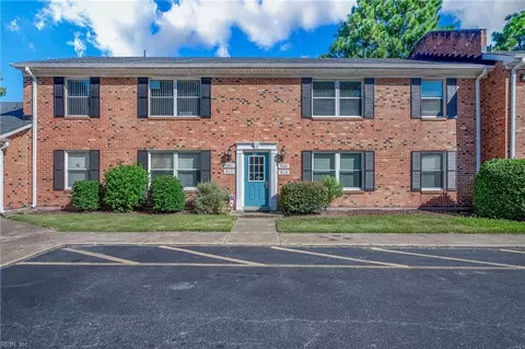 822 Spencer Ct, Virginia Beach, VA 23451