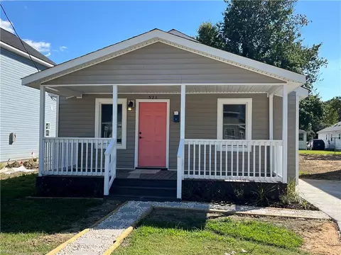 521 Kissimmee Ave, Suffolk, VA 23434