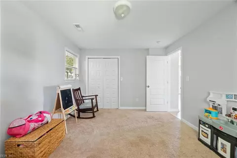Bedroom - 614 Downing St, Hampton, VA 23661 photo 3 of 9