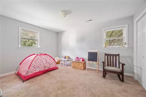 Bedroom - 614 Downing St, Hampton, VA 23661 photo 1 of 9
