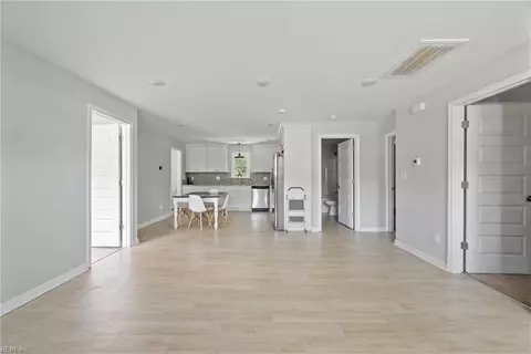 Entry Way - 614 Downing St, Hampton, VA 23661 photo 1 of 1