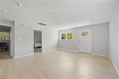 Living - 614 Downing St, Hampton, VA 23661 photo 1 of 1