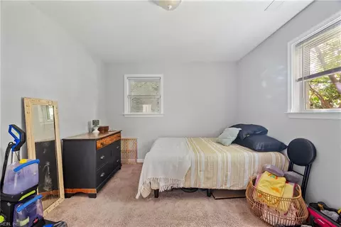 Bedroom - 614 Downing St, Hampton, VA 23661 photo 4 of 9