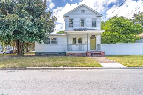 2212 Des Moines Ave, Portsmouth, VA 23704
