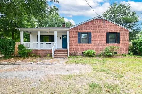 242 Eastwood Dr, Newport News, VA 23602