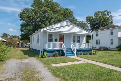 512 Pocahontas Pl, Hampton, VA 23661 photo 2