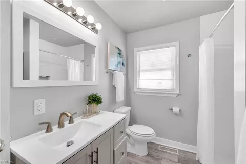 512 Pocahontas Pl, Hampton, VA 23661 photo 13