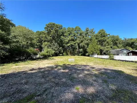 1229 Prosperity Rd, Virginia Beach, VA 23451