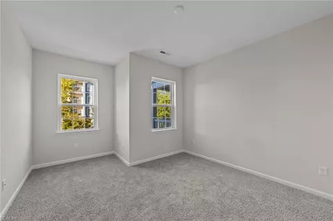 327 Freeman Dr, Hampton, VA 23666 photo 19