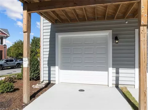 327 Freeman Dr, Hampton, VA 23666 photo 22