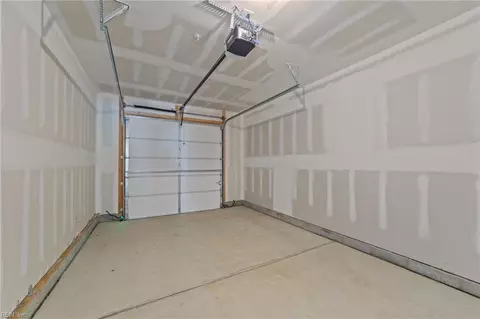 327 Freeman Dr, Hampton, VA 23666 photo 21