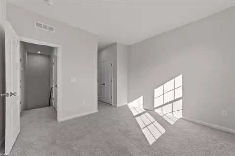 325 Freeman Dr, Hampton, VA 23666 photo 21