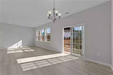 321 Freeman Dr, Hampton, VA 23666 photo 10