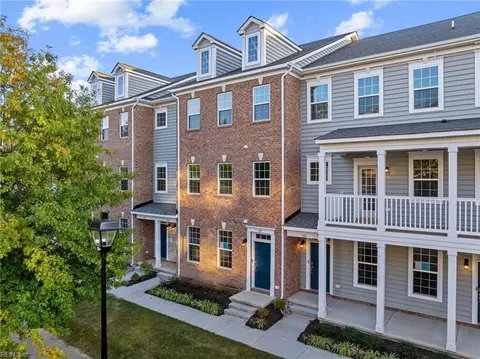 319 Freeman Dr, Hampton, VA 23666 photo 2