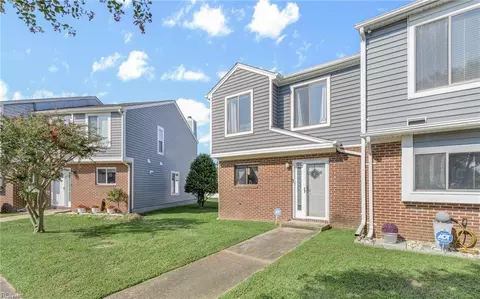 Exterior - 131 Eberly Ter, Hampton, VA 23669 photo 2 of 8