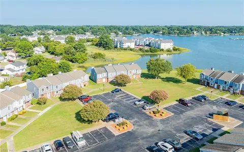 View/Area - 131 Eberly Ter, Hampton, VA 23669 photo 6 of 10