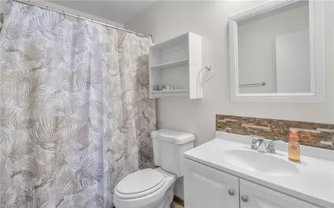 Bath - 131 Eberly Ter, Hampton, VA 23669 photo 1 of 2