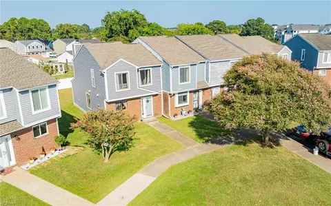 View/Area - 131 Eberly Ter, Hampton, VA 23669 photo 8 of 10