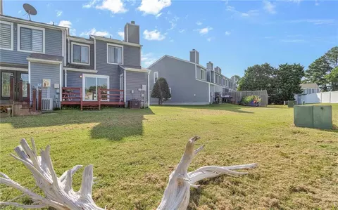 Exterior - 131 Eberly Ter, Hampton, VA 23669 photo 7 of 8