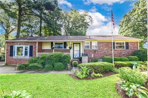 1377 Bill St, Norfolk, VA 23518