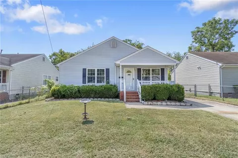 361 Pine Ave, Newport News, VA 23607