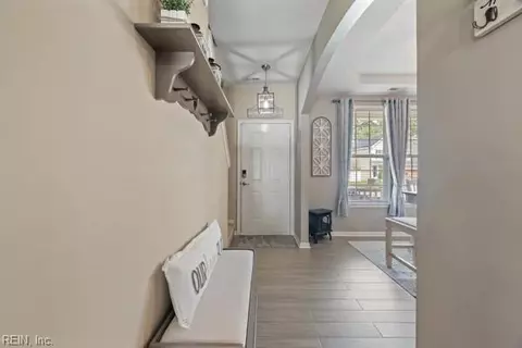 Entry Way - 4260 White Cap Crst, Chesapeake, VA 23321 photo 1 of 2