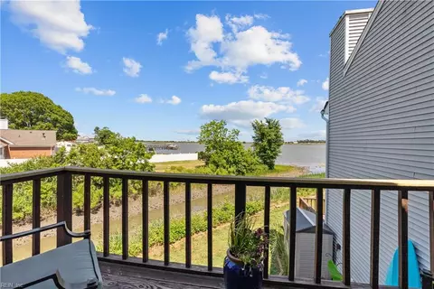 111 Scotts Pt, Hampton, VA 23663 photo 24