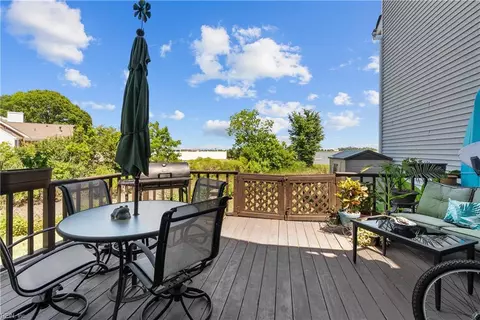111 Scotts Pt, Hampton, VA 23663 photo 21