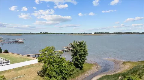 111 Scotts Pt, Hampton, VA 23663 photo 6