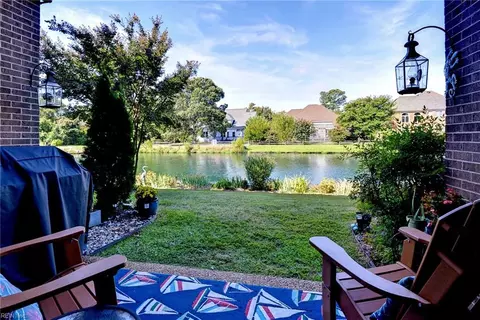 Exterior - 114 Mainsail Dr, Hampton, VA 23664 photo 2 of 8