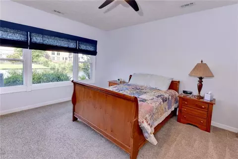 Bedroom - 114 Mainsail Dr, Hampton, VA 23664 photo 2 of 4