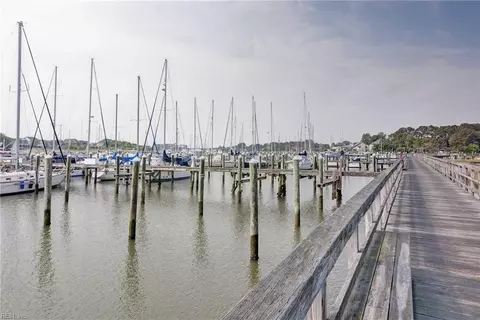 View/Area - 114 Mainsail Dr, Hampton, VA 23664 photo 1 of 6
