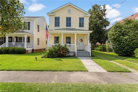 1124 Stewart St, Chesapeake, VA 23324