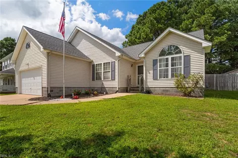 1806 Mountainside Ave, Suffolk, VA 23434