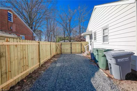 22 Baxter St, Hampton, VA 23669 photo 10