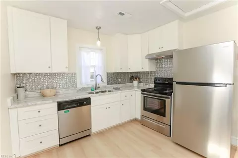 22 Baxter St, Hampton, VA 23669 photo 4