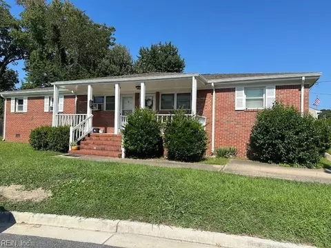 4852 Beamon Rd, Norfolk, VA 23513