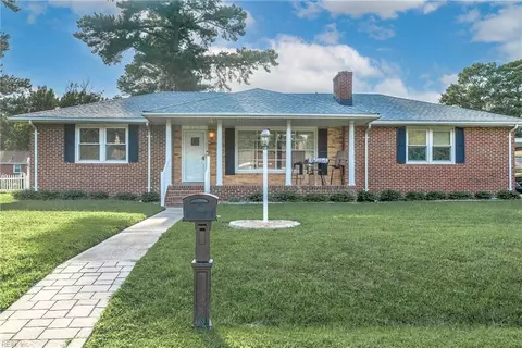 323 Tareyton Ln, Portsmouth, VA 23701